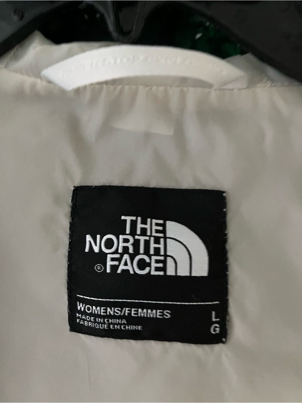 The North Face Women’s Hyvent Raincoat. - Picture 5 of 9